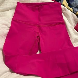 Lululemon Wunder Under Size 6 Pink